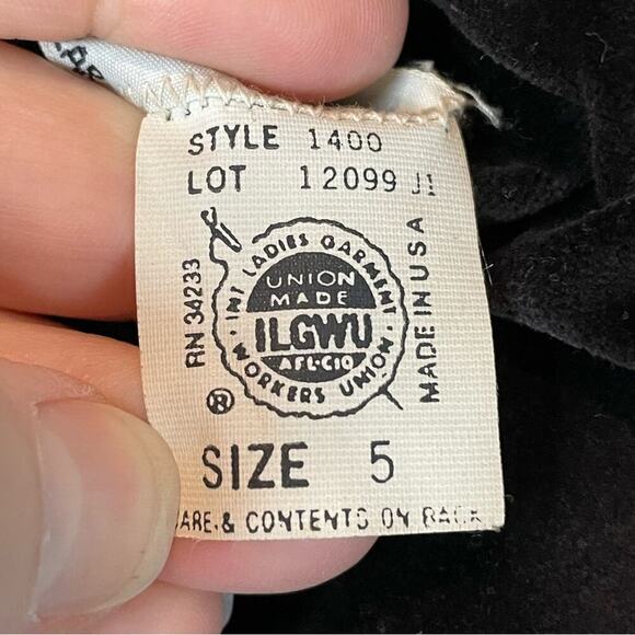 Vintage 70s velvet fitted formal two button blazer dark academia - Picture 6 of 6